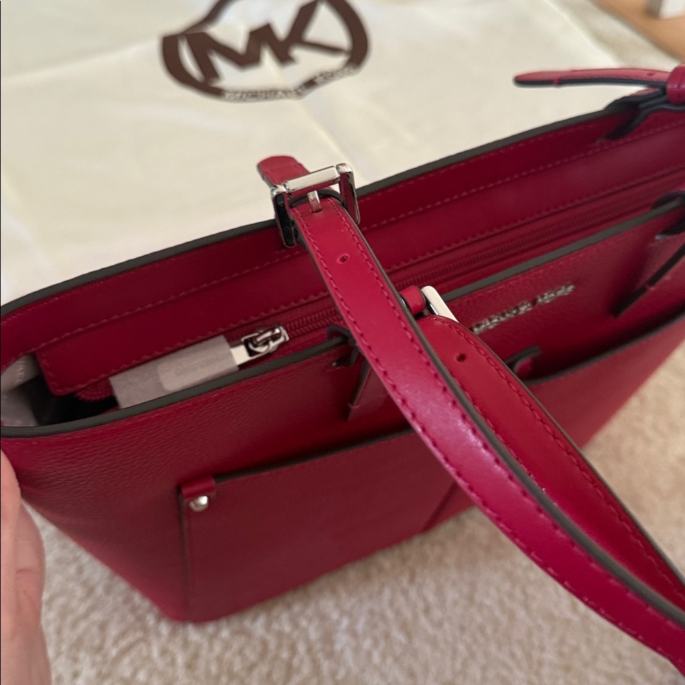 Michael Kors Jet Set Travel Dk Rasberry Leather Tote - Picture 8 of 8